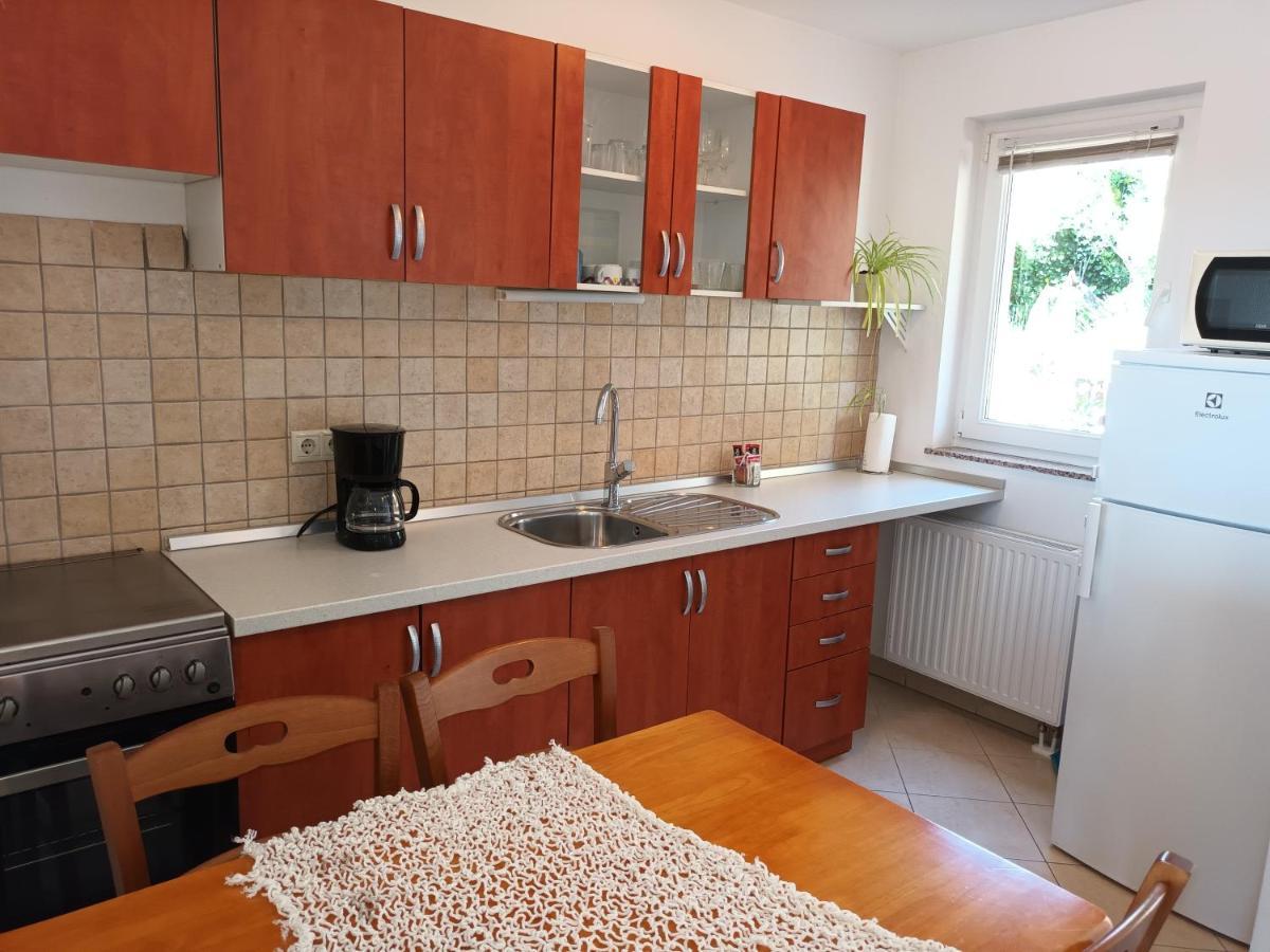 Ferienwohnung Sea & Honey Krk Town Exterior foto