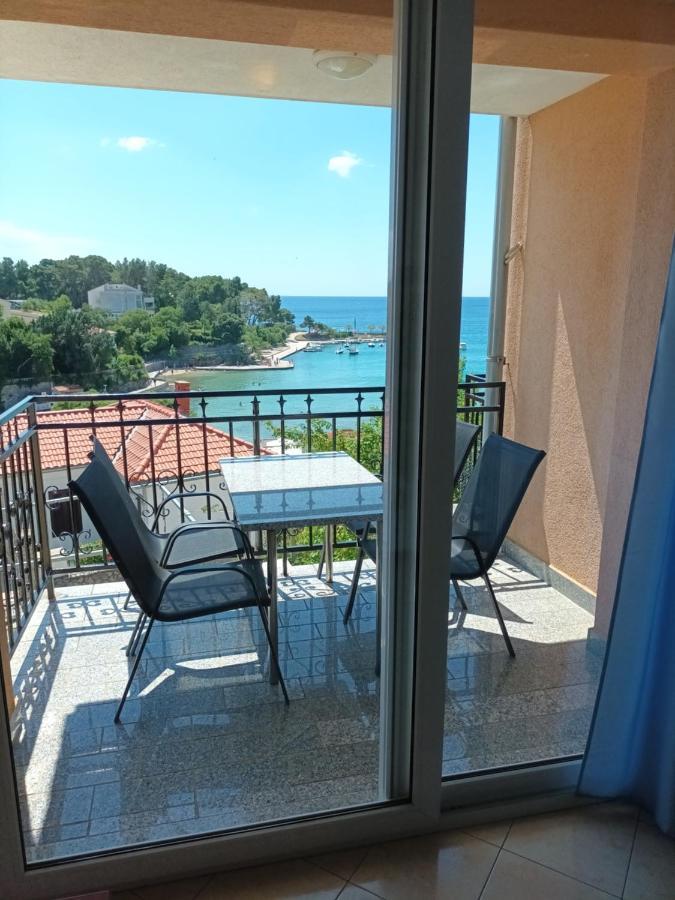 Ferienwohnung Sea & Honey Krk Town Exterior foto